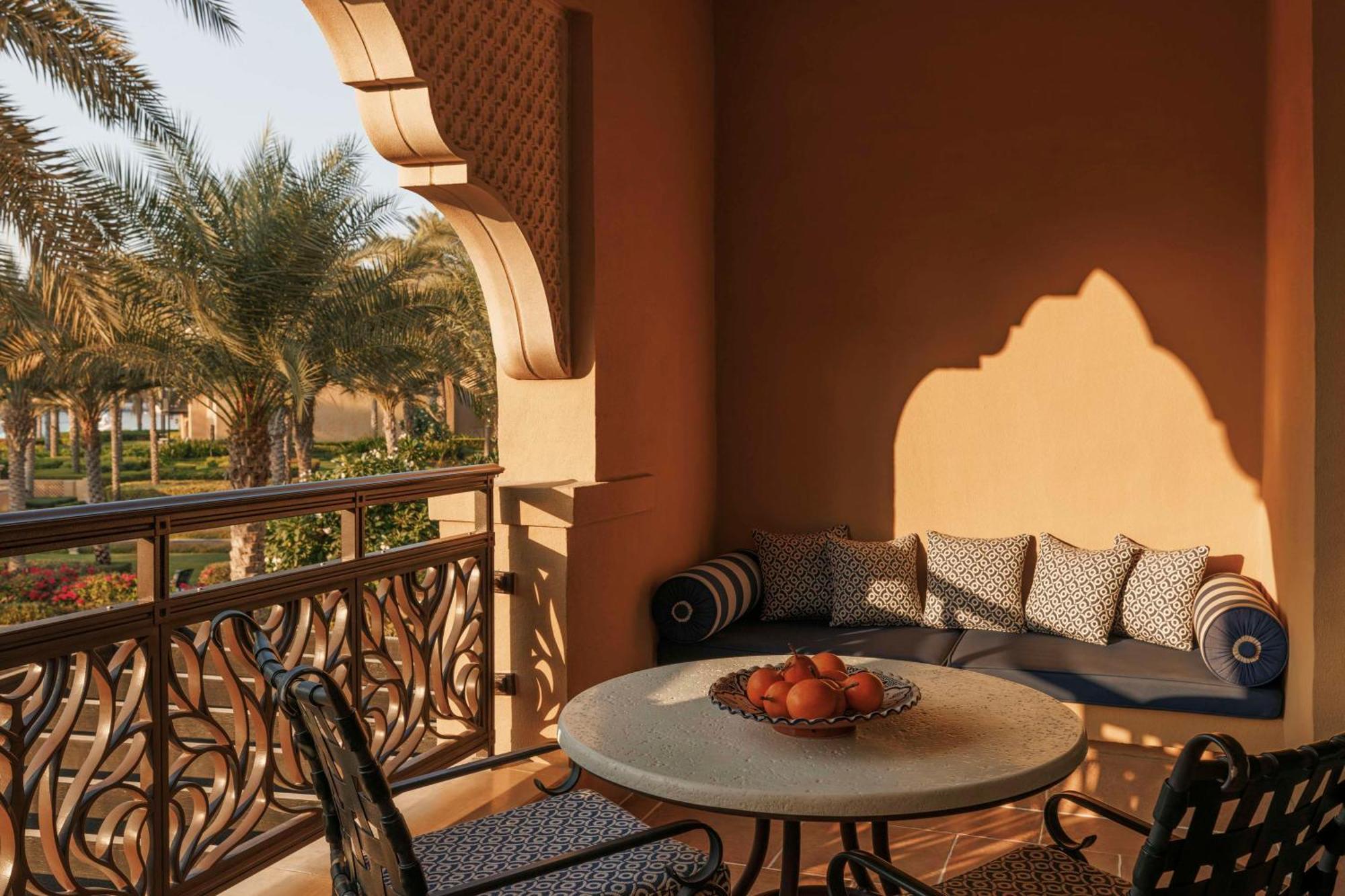One&Only Royal Mirage Resort Dubai at Jumeirah Beach Bagian luar foto A balcony at the resort